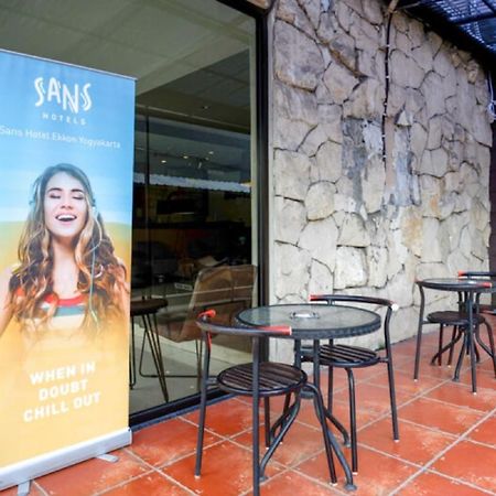 Sans Hotel Ekkon Yogyakarta Ngabean Kültér fotó